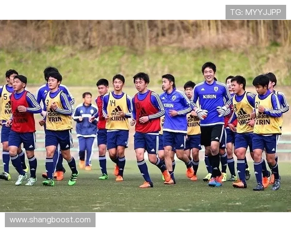 日本帅气足球球星的崛起与挑战:从青训到国际赛场的奋斗故事 日本帅气足球球星的崛起与挑战:从青训到国际赛场的奋斗故事