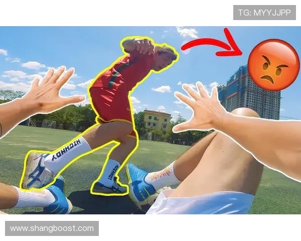 足球巨星齐聚一堂挑战极限趣味足球小游戏赛场比拼 足球巨星齐聚一堂挑战极限趣味足球小游戏赛场比拼